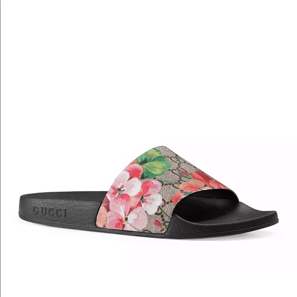 Gucci Shoes - LAST CHANCE 🪄HP✨ Authentic Gucci Bloom Slides
